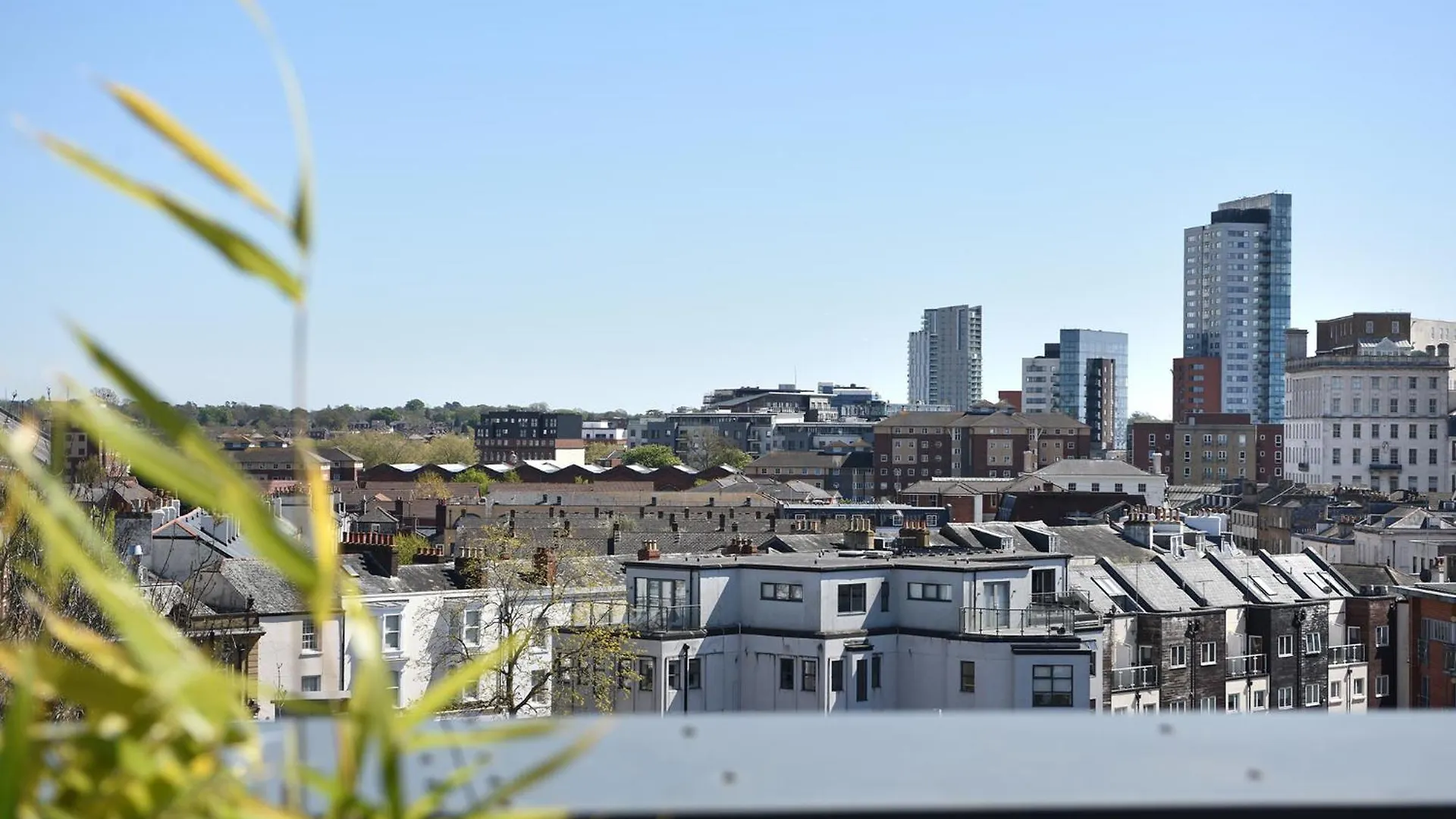 Crown Quarter Penthouse Apartment Southampton