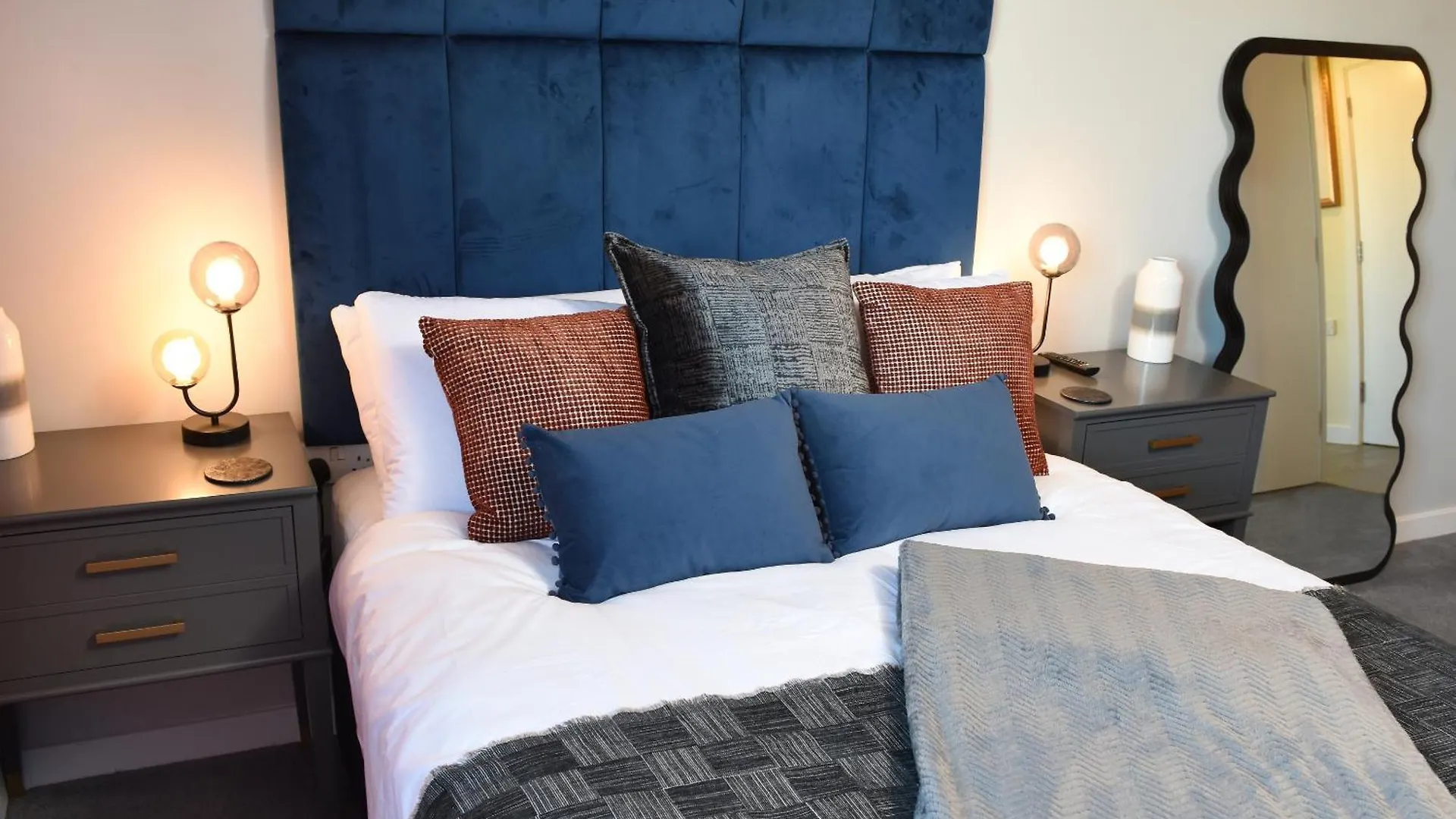 Crown Quarter Penthouse Apartment Southampton